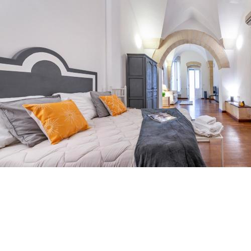 Yellow Loft - Old Town Apartment SIT