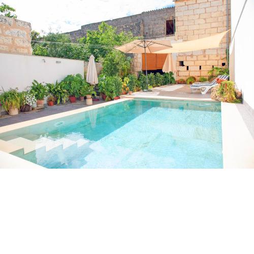 YourHouse Can Peret, modern town house in Sa Pobla with private pool
