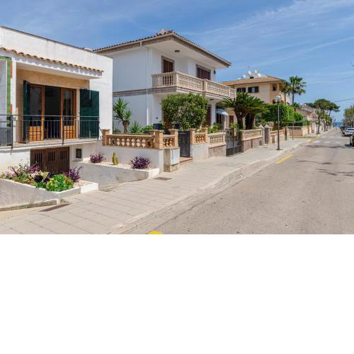 YourHouse Villa Ana, family-friendly beach house in Majorca North