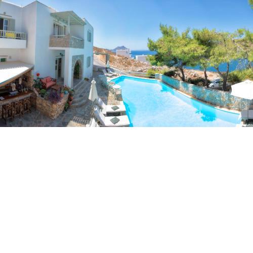 Yperia Hotel