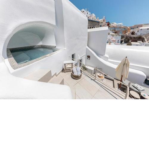 Yposkafo Jacuzzi House