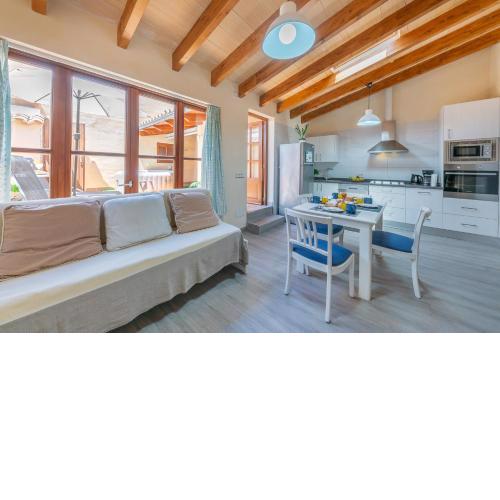 YupiHome Holiday Home S'Arraval