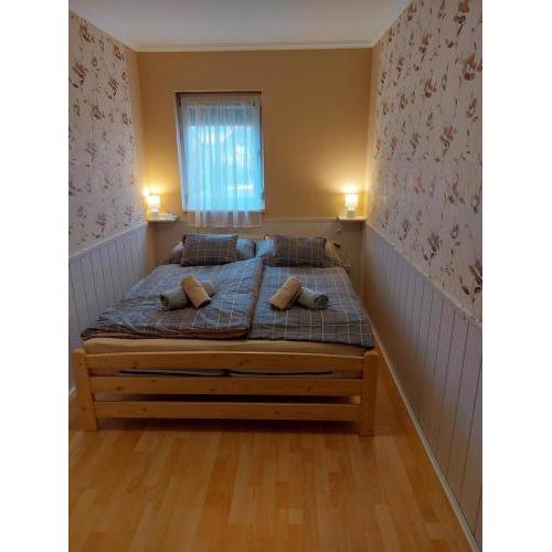 Yvette Apartman II