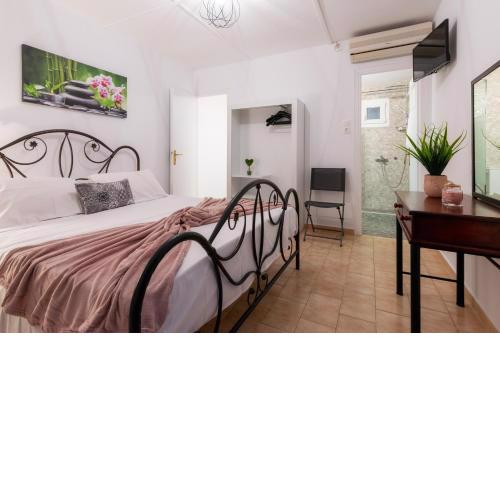 Zante Riva Studios