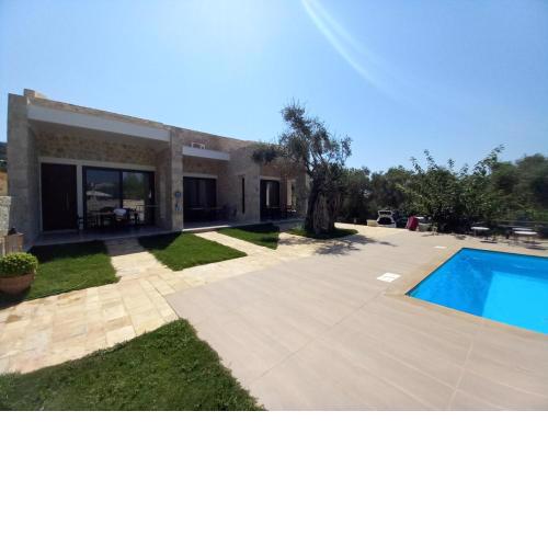 Zefiros Luxury Apartments