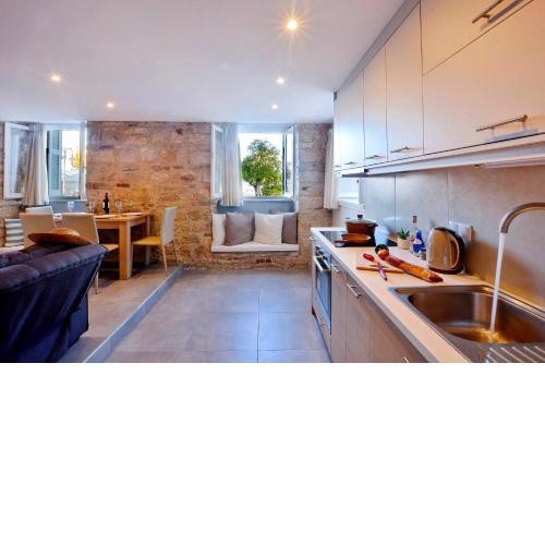 Zefyros Corfu Old Town Apartment