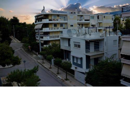 Zefyros Super Cool Apartments next to Alimos Riviera