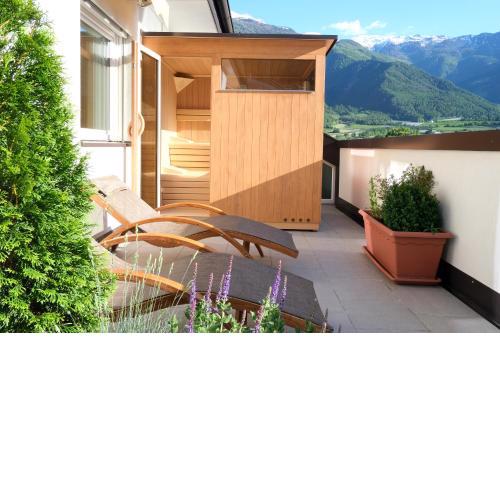 zentrale Desingwohnung, Dachterasse, eigene Sauna, Grill