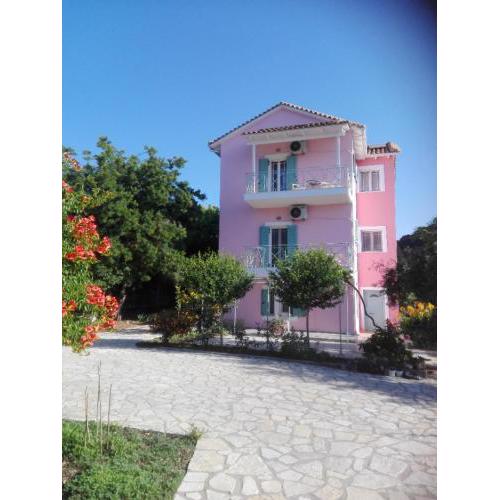 Zeus and Hera Apartments