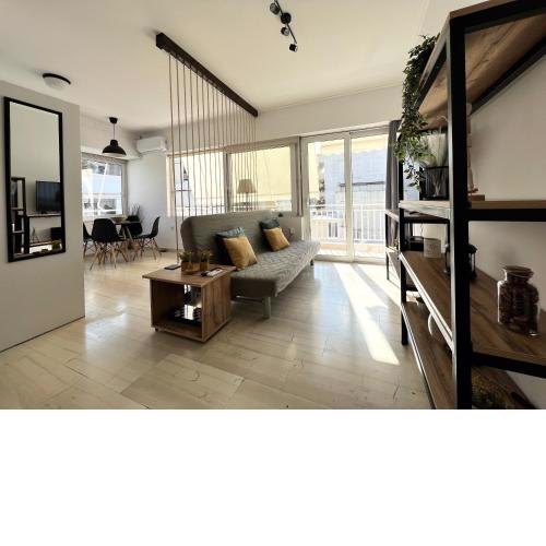 Zeus Bright & New Apartment - 25' walk to the Acropolis