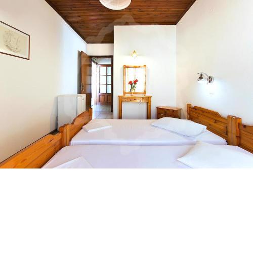 Zeus Guesthouse