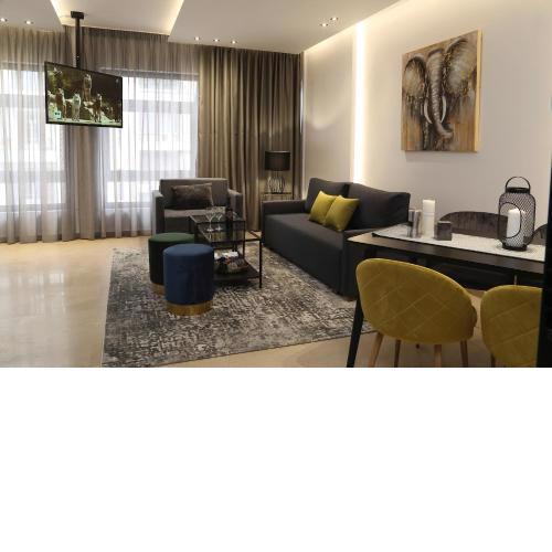 ZH Luxury Suites