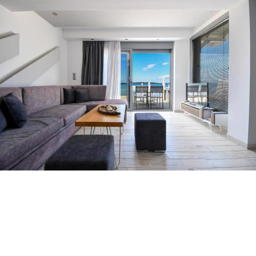 Zinozis Beach Apartments