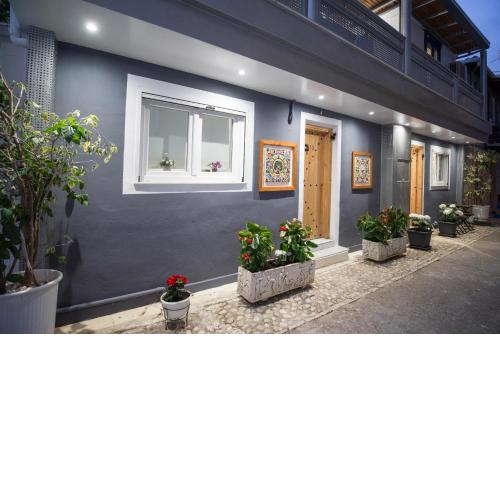 Ziv&Tonic Lefkada Town Square Apt. 8-13