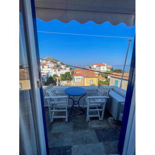 Zoe Apartments No 6 , Hydra Island Greece