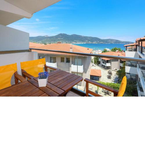 Zoe's Sea View Apartment