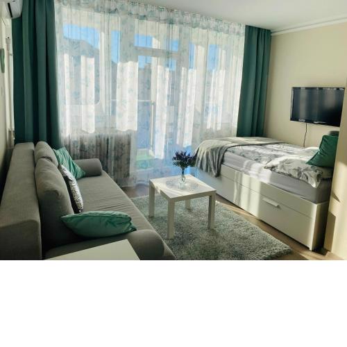 Zrinyi Central Apartman with free parking