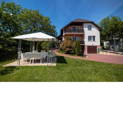 Zsuzsa Apartman