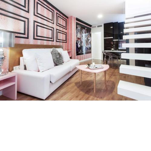 Artistic duplex w/ terrace by Picasso Museum