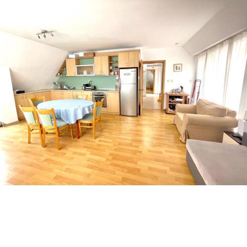City Center Apartment "Gala"