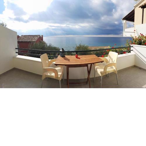 Glyfada New Era Home 120 Menigos Resort Apartments