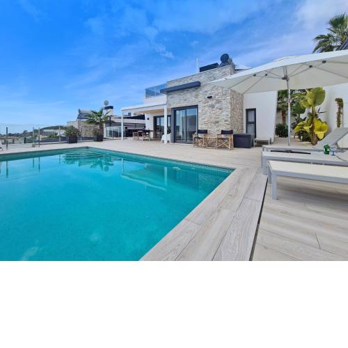 Hillside Luxury Villas