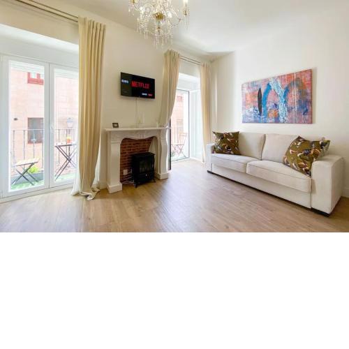 NEW. Spacious flat, 2 bedrooms and 2 balconies