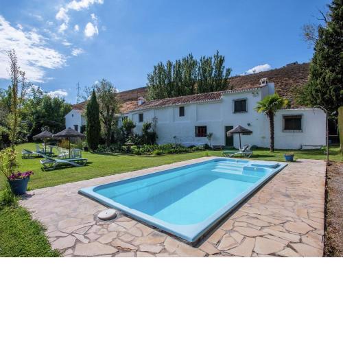 Rustic Cottage in El Padul with Swimming Pool