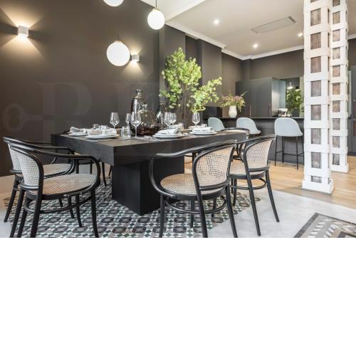 Superior apartment in the historic city center
