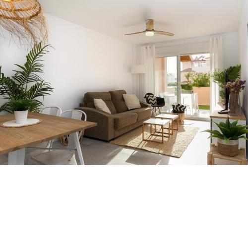 Surf Apartment - Wifi - Parking - Swimming Pool - Patio - Garden