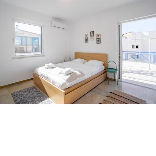 VOULA 2 BED APARTMENT WITH BREATHTAKING SEA VIEW